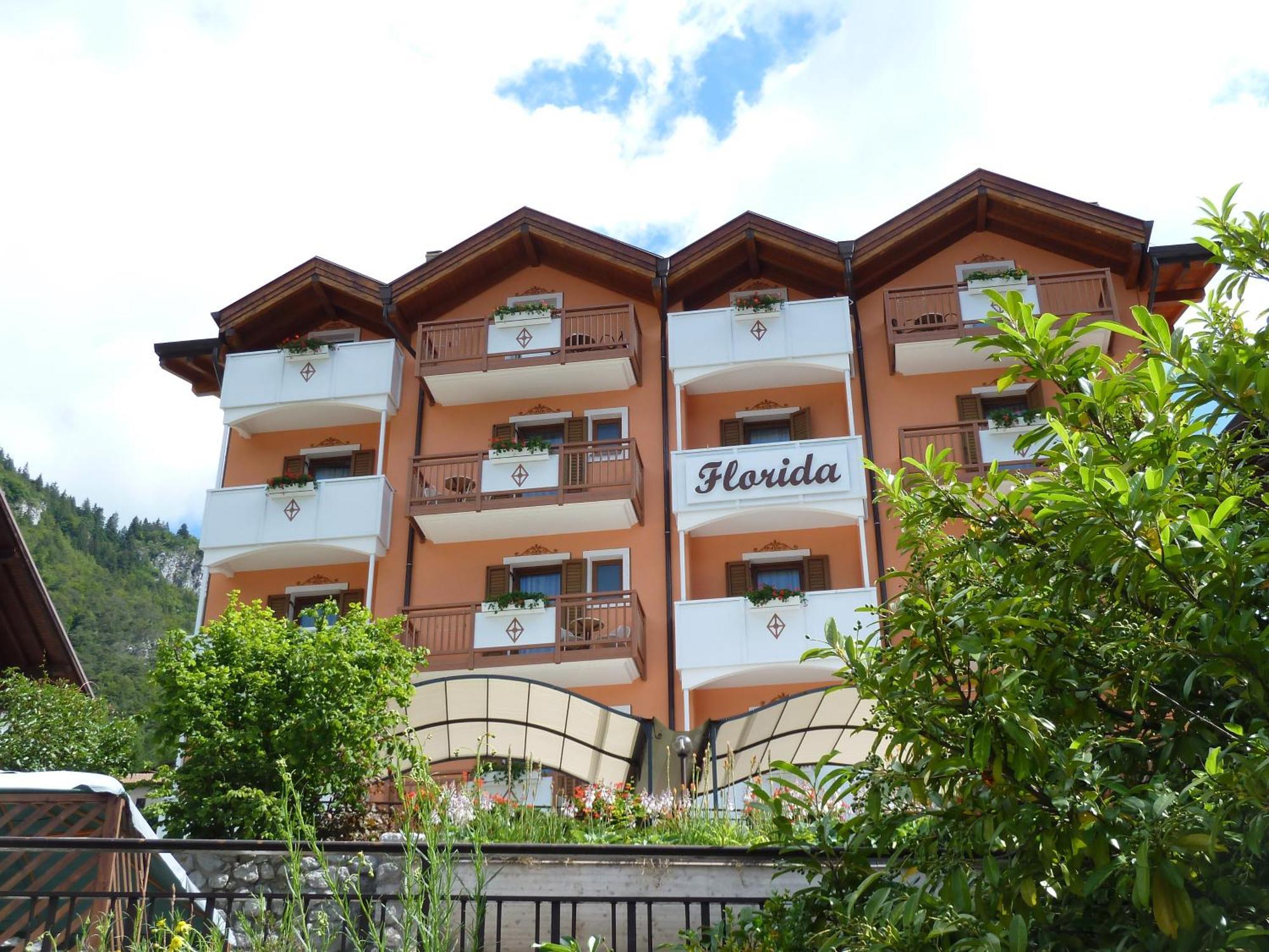 Hotel Florida โมลเวโน ภายนอก รูปภาพ